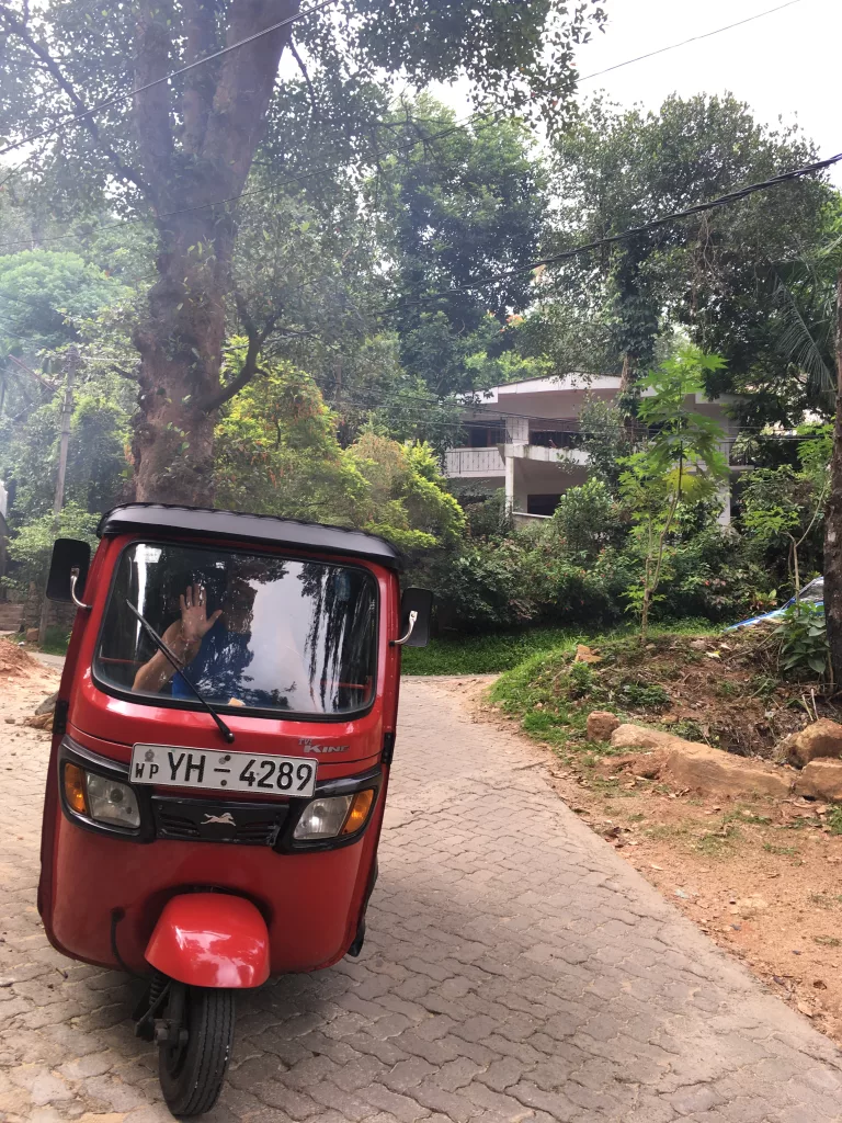 tuktuk en kandy